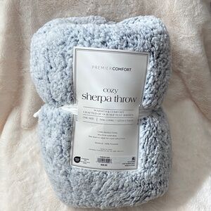 Sherpa Throw Blanket - Light Gray